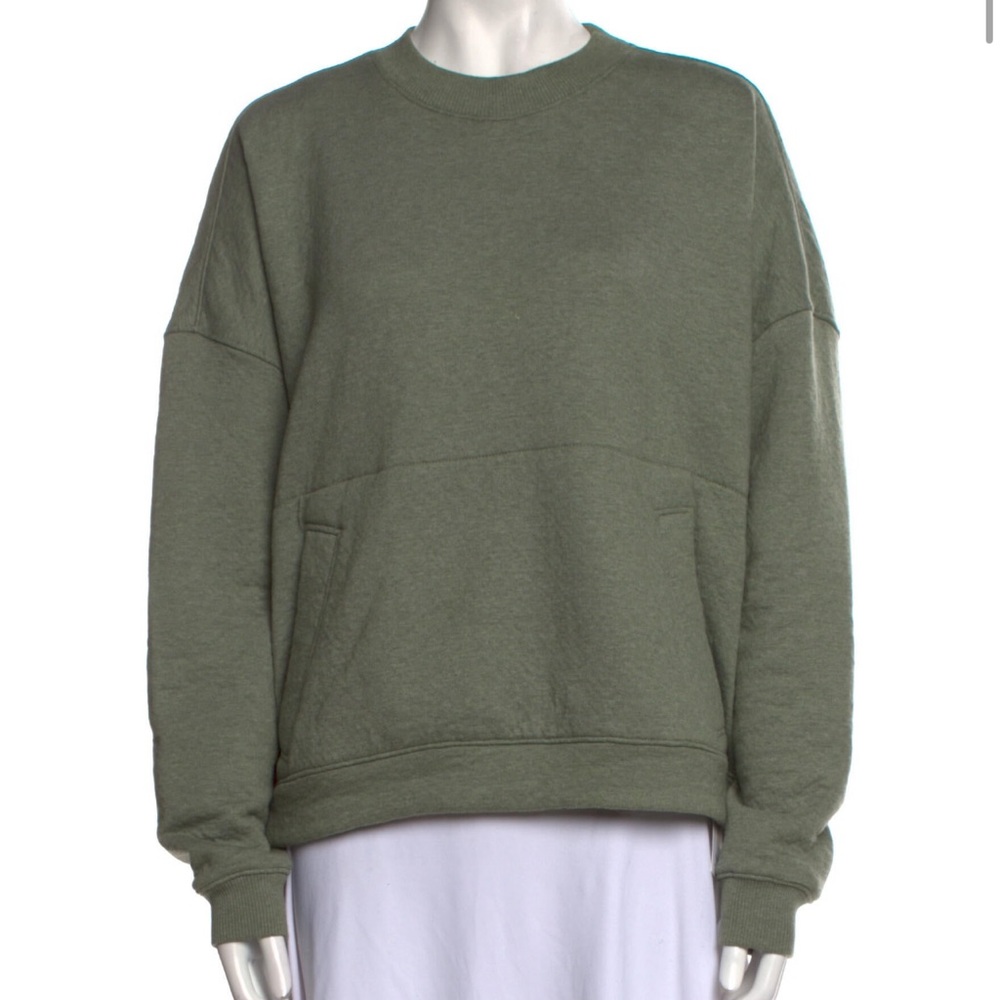 NWOT LUNYA double faced crew size XS/S